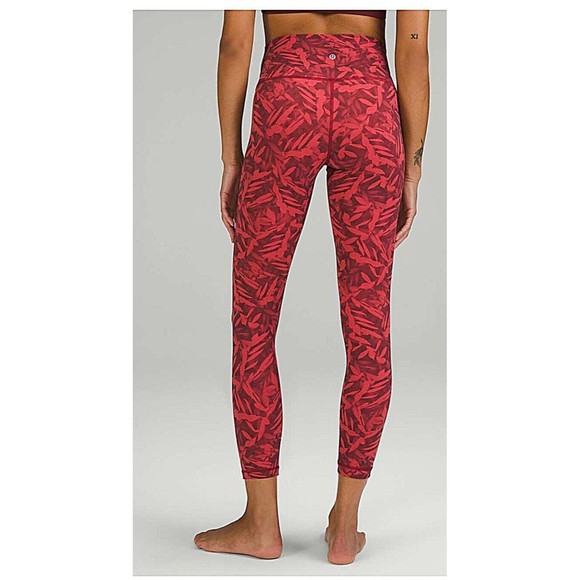 NWT Lululemon Sz4 Spray Leaf Fireside Red Wunder Under HR Tight 25in - Picture 3 of 10